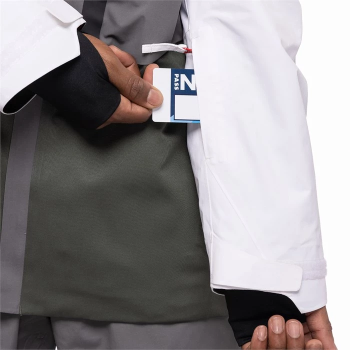 686 GORE-TEX GT Jacket 44 686 GORE-TEX GT Jacket - Image 42