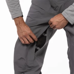 686 GORE-TEX Pro 3L Thermagraph Bibs -Deals 686 Store 686 gore tex pro 3l thermagraph bibs 7